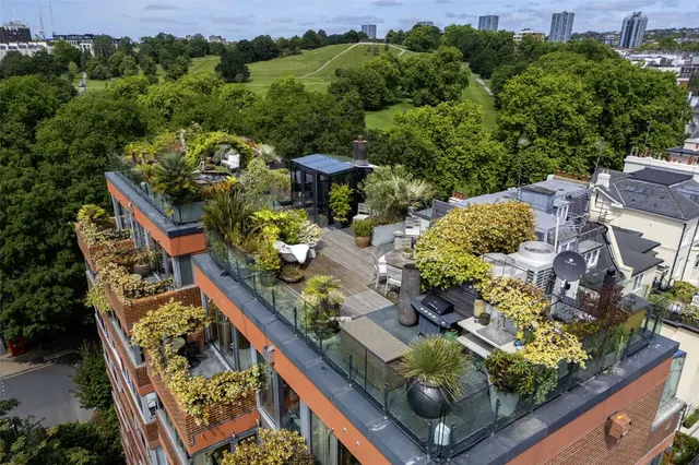Prince Albert Road, Regent's Park, London, NW1 7ST, photo 1