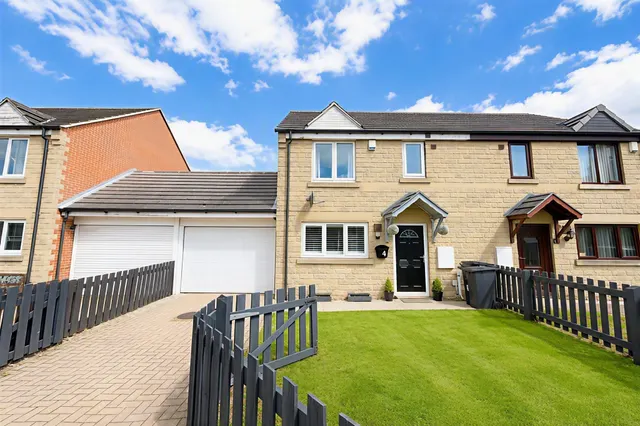 Peasehill Close, Barnsley, photo 1