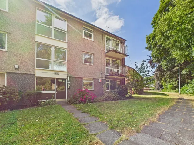 Cliffe Gardens, Shipley, photo 1