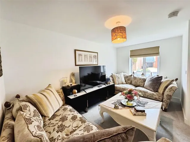Photo 2 — Sea View Avenue, Walmer, Kent, CT14