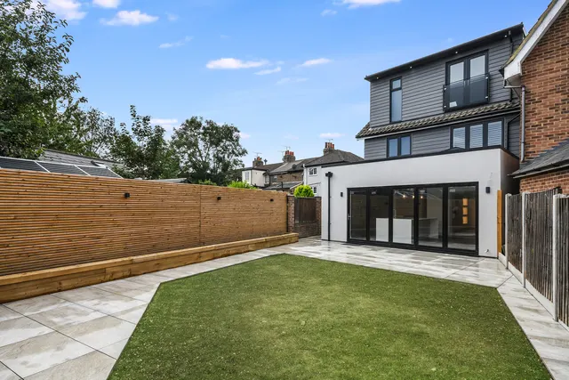 Photo 3 — 183 Baddow Road, Great Baddow, Chelmsford, Essex, CM2 7PZ