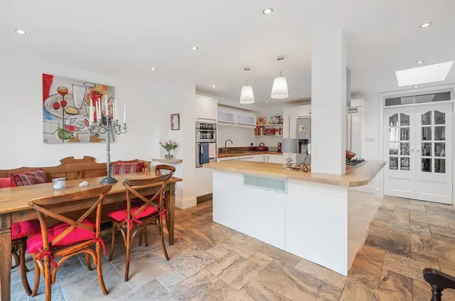 Photo 3 — St. Lukes Place, Cheltenham, GL53