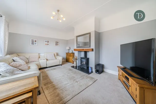 Photo 2 — Bridle Way, Great Sutton, CH66 2NJ