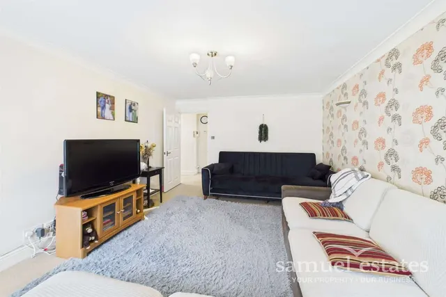 Photo 2 — 45 Worcester Road, Sutton, SM2 6PY