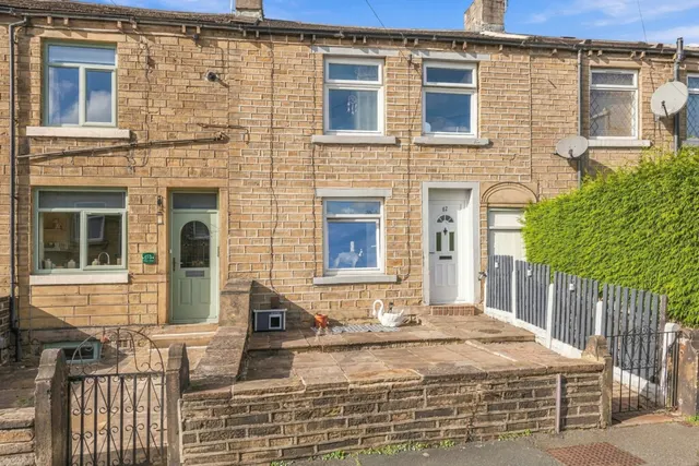 Eldon Road, Marsh, HD1, photo 1