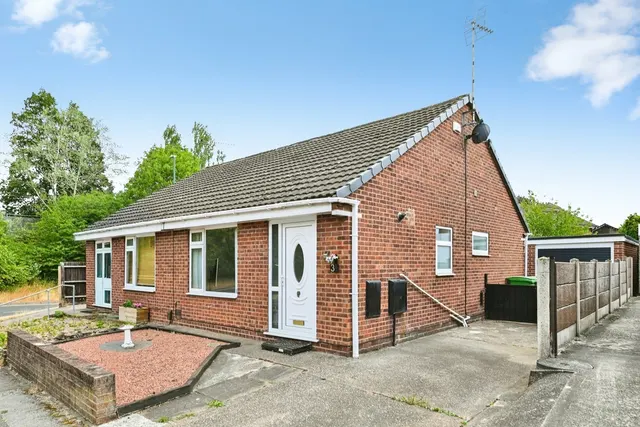 Cheviot Drive, Nottingham, Nottinghamshire, NG6, photo 1