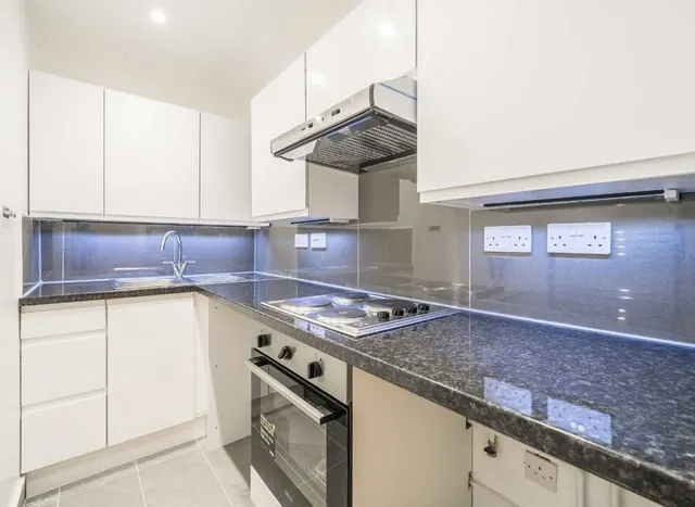 Photo 3 — Hogarth Road, Earls Court, SW5