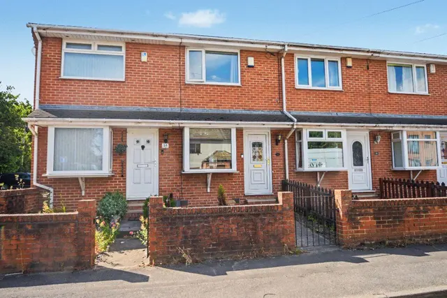 Park View, Lofthouse, WF3, photo 1