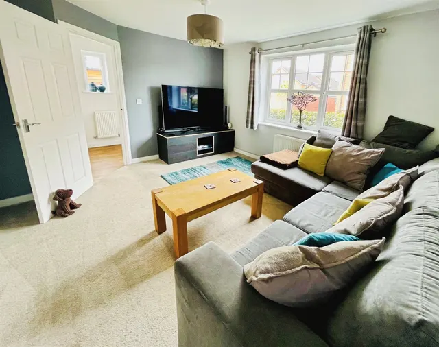 Butler Close, Whitnash, CV31, photo 3