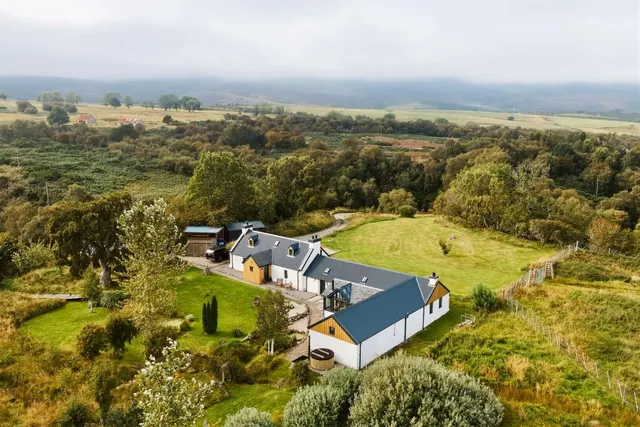 Sloibcoyle Croft, Edderton, Tain, Highland, IV19 1LQ, photo 1
