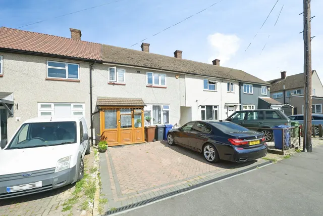 Araglen Avenue, South Ockendon, RM15, photo 1