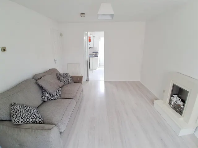 Jollys Lane, Hayes, photo 3