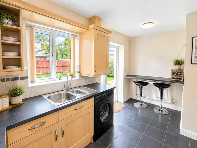 Parc Nant Y Felin, Ammanford, SA18, photo 2