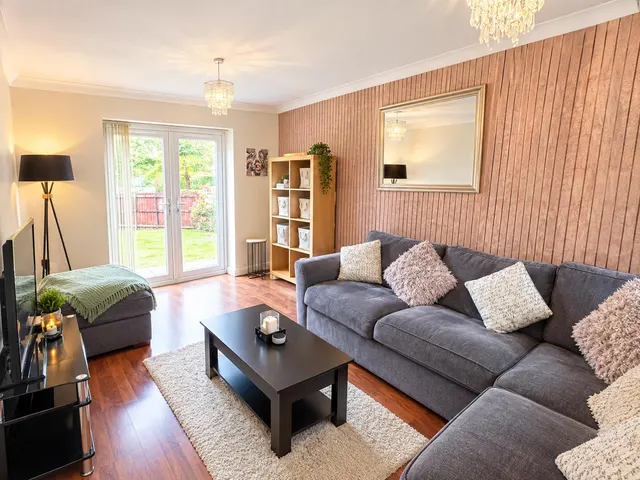 Parc Nant Y Felin, Ammanford, SA18, photo 3
