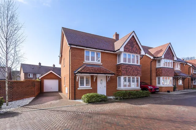 Cleverley Rise, Bursledon, photo 1