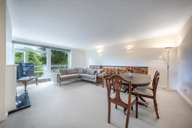 Walsingham, Queensmead, NW8, photo 2