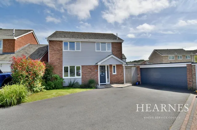 Fitzpain Road, BH22, photo 1