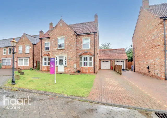 Elizabeth Gardens, Market Rasen, LN8, photo 1