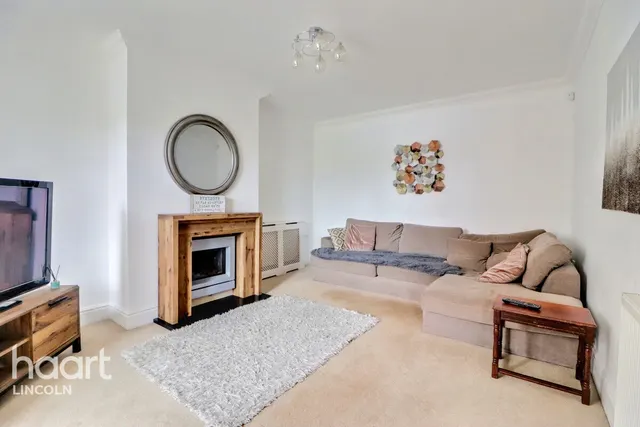 Elizabeth Gardens, Market Rasen, LN8, photo 2