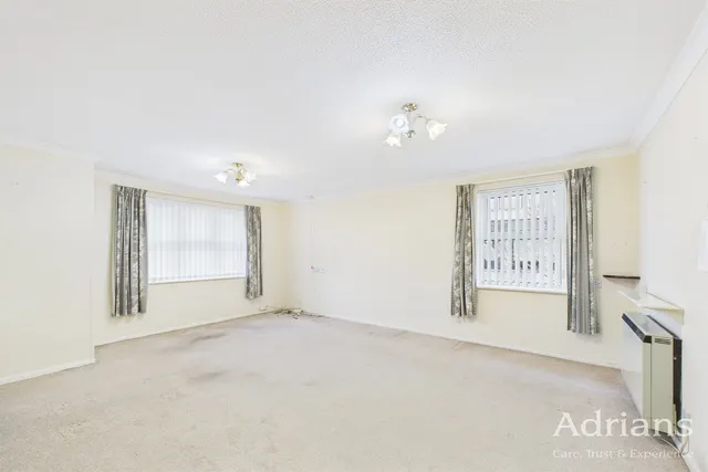 Balmoral Court Springfield Road, Chelmsford, CM2, photo 2