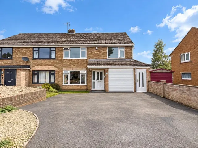 Rock Road, Dursley, GL11, photo 1
