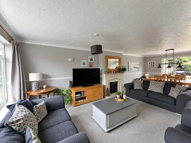 Rock Road, Dursley, GL11, photo 3