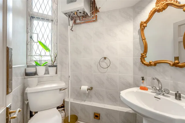Photo 3 — Aberdeen Court, Maida Vale, London, W9