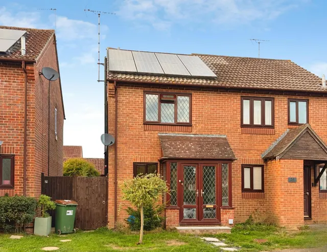 Acorn Avenue, Cowfold, RH13, photo 1