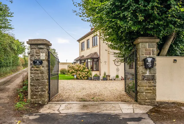Photo 3 — Featherbed Lane, Somerset, Clutton, BS39 5RL