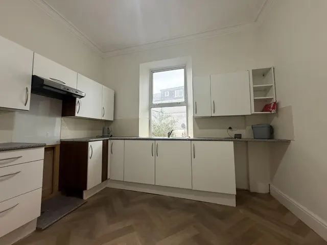 Clifton Place, Plymouth, photo 2