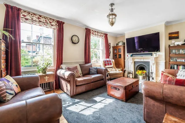 Vincent Road, Dorking, RH4, photo 2