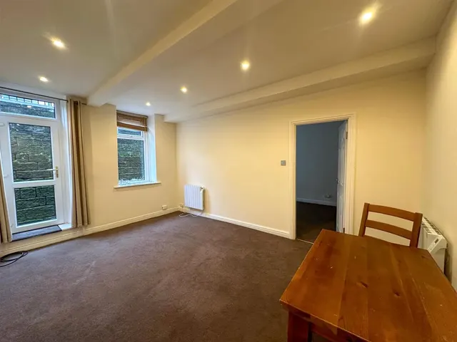 Elmsley Street, Steeton, BD20, photo 3