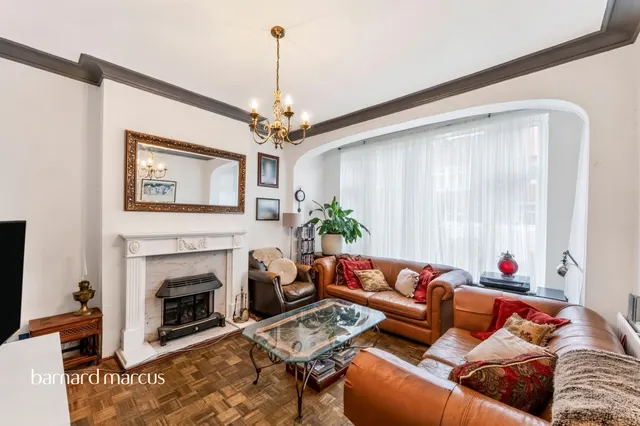 Glencairn Road, London, SW16, photo 2