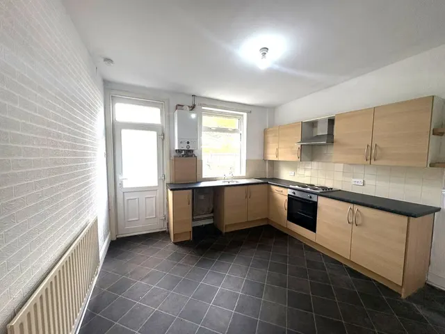 Victoria Road, Mexborough, photo 3