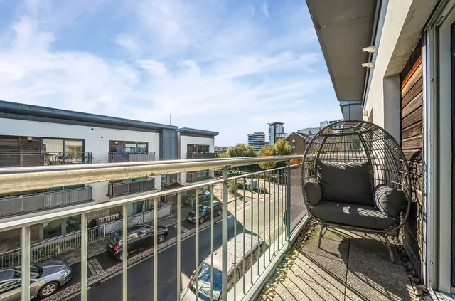 Ted Bates Road, Southampton, SO14, photo 2