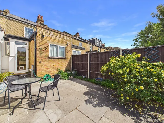 Stanley Gardens Road, Teddington, TW11, photo 3