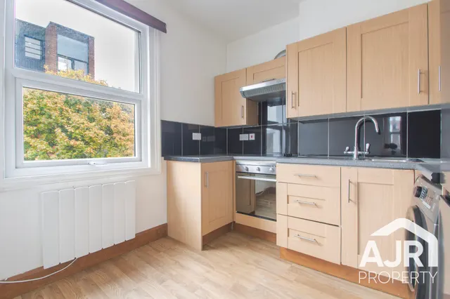 Eltham High Street, London, SE9, photo 2