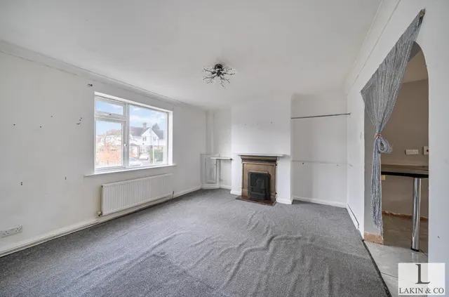 Photo 2 — Apple Tree Avenue, West Drayton, UB7 8BY