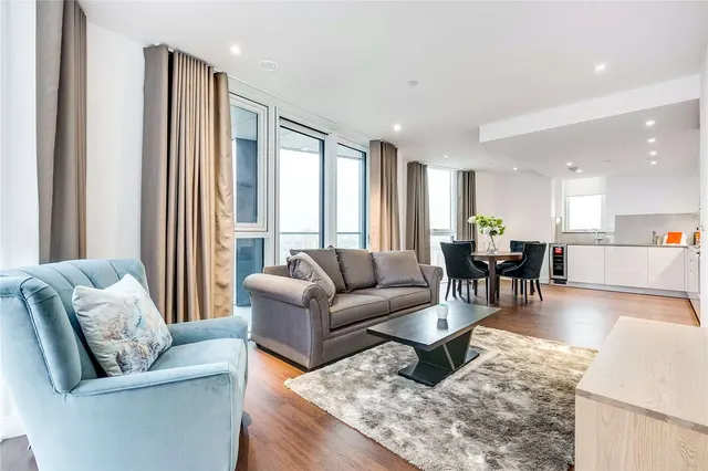 Wandsworth Road, London, SW8 2FP, photo 1