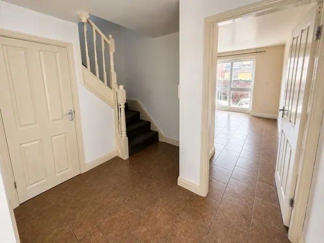 Photo 2 — Willingham Street, Grimsby, Lincolnshire, DN32