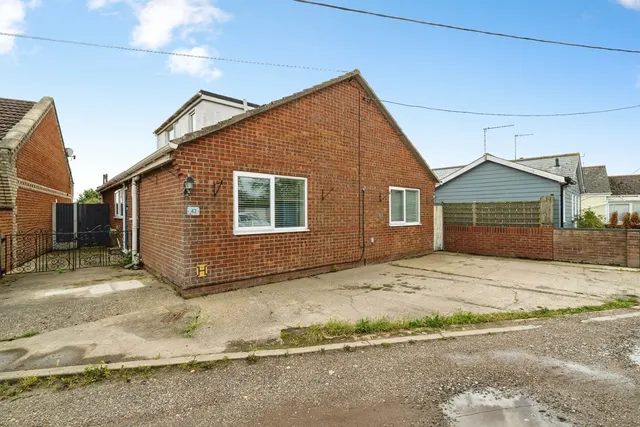 Photo 2 — California Crescent, California, Great Yarmouth, Norfolk, NR29