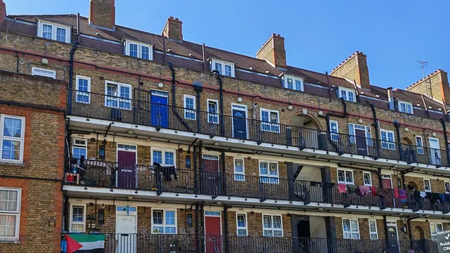 London, E1 5DY, photo 1