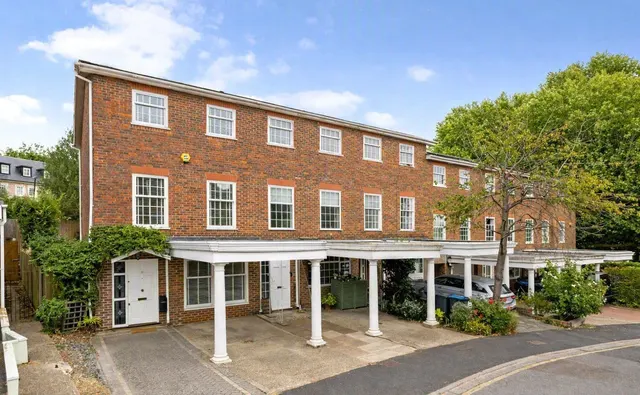Pine Grove, Wimbledon, SW19, photo 1