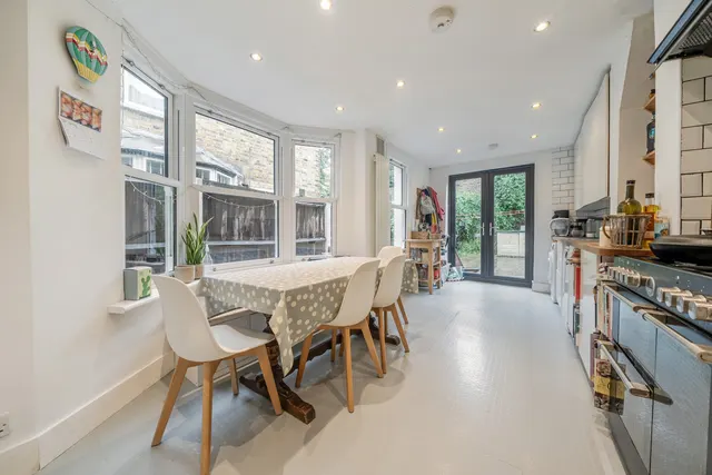 Fort Road, SE1, photo 1