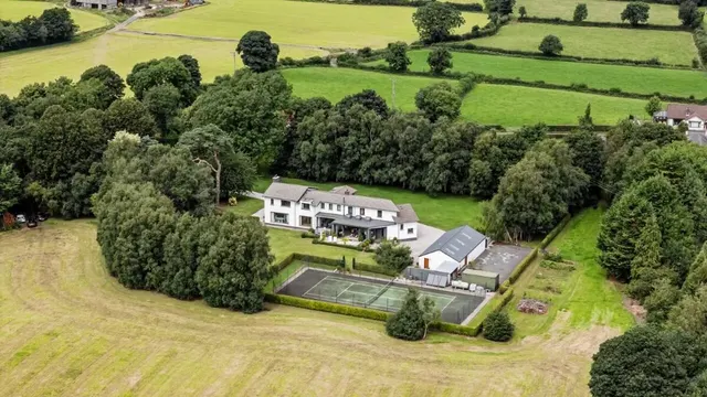 Carnbane Road, Royal Hillsborough, BT27, photo 1