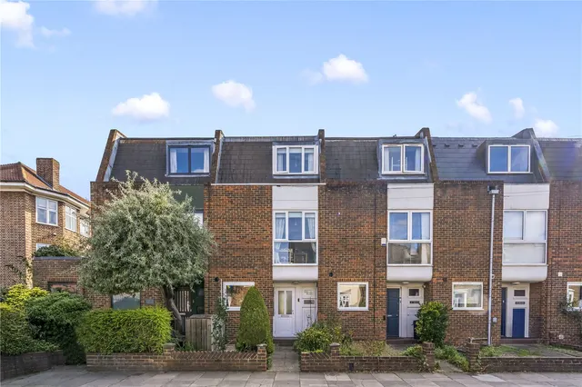 Heathfield South, Twickenham, TW2, photo 1