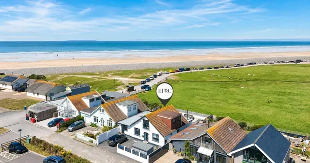 Pebbleridge Road, Westward Ho!, photo 1
