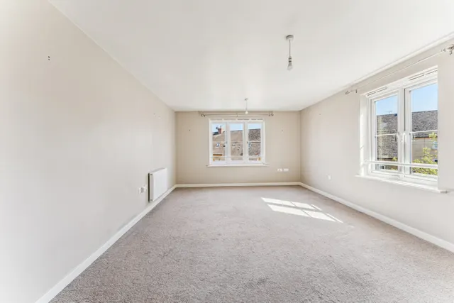 New Bridge Street, Witney, OX28, photo 2