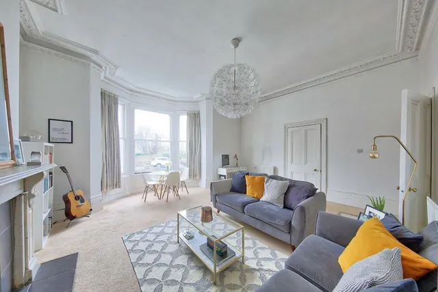 Church Grove, Hampton Wick, KT1, photo 2