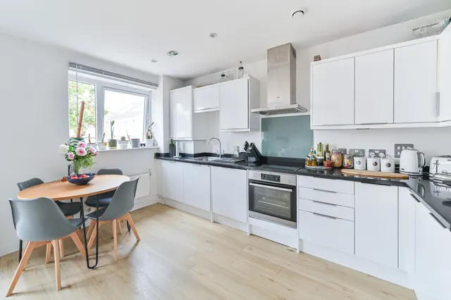 Flat 2, Stanley Lodge, Thornton Heath, photo 1